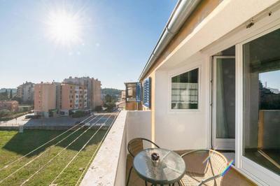 Apartment Josephine mit Galerie und Balkon