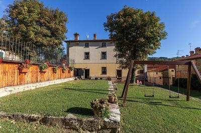 Landvilla mit Pool und Garten die perfekte Kulisse für Feierlichkeiten oder Versammlungen