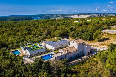 Brandneue Villa Vanda mit privatem Pool
