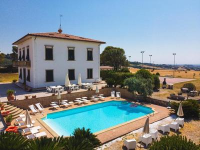 Ferienhaus in Pomaia mit Privatem Pool