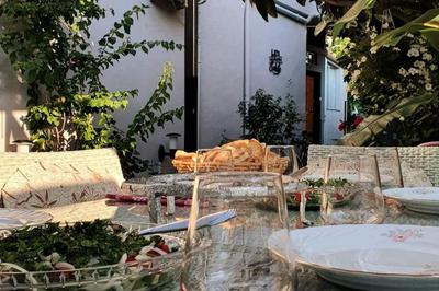 Arya Roof House - Image 36