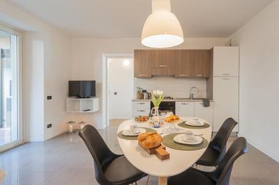 Ponente Balcony & Garden by Rent All Como