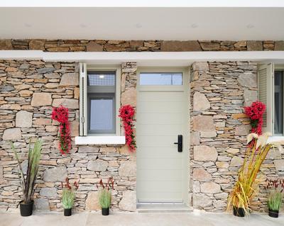 Sapphire Kythnos Suites