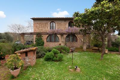Le Spugne Home in Tuscany