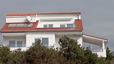 Apartments Puntica 2+1 person Rab
