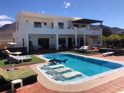 Stunning 5 Star Villa- 5 Mins Village Beach Marina