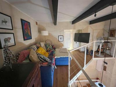 Valletta's Charming Loft Accommodation