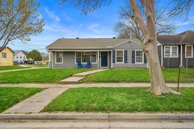 Baytown Home By The Bay visit Calypso Bay Water Park Unidad Skate park and Main Street 5 Star superhost