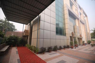 Goa Country Club By Pearl Near Udyog vihar Yashobhoomi