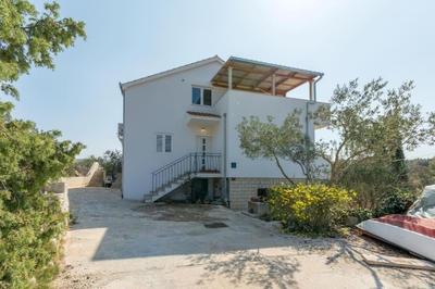 Lovely 2-bedroom apartment Lavender