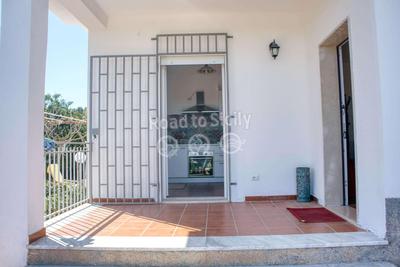 Aleari Villa Fanusa