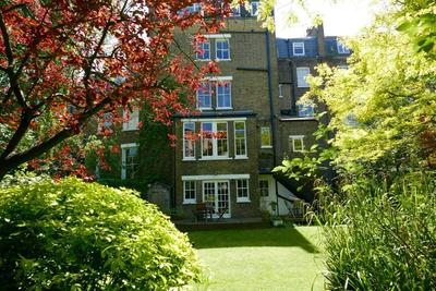 Garden flat in a quiet Camden spot