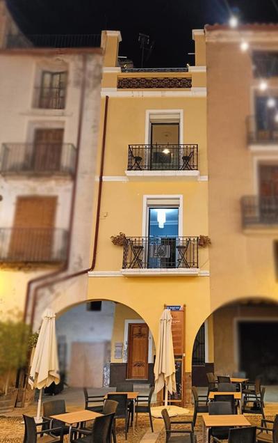 Plaça de l'Almudí, where else!