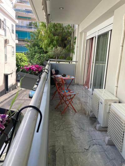 Mimoza's Apartment
