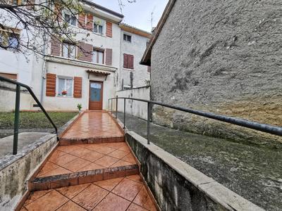 La casa nel borgo