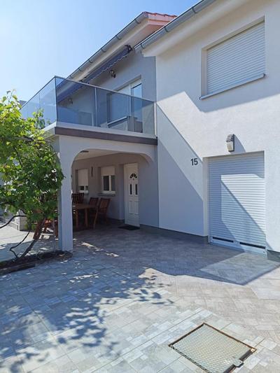 Apartments Rocky Vir