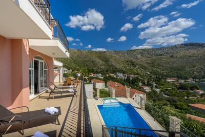 Villa Sana Via
