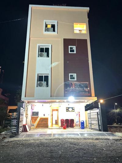 Airport Hotel Relax Inn