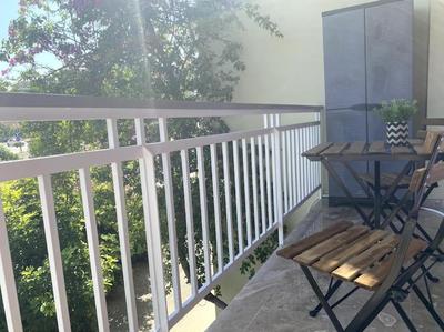 Sunny, 1st floor, new-town apt.