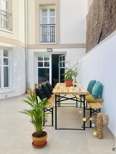 IDEAL & SOLEADO duplex con jardín