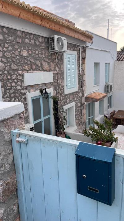 Galaxidi Authentic Rooftop House