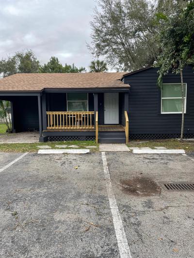 Three Bedroom Cottage in Ft Lauderdale