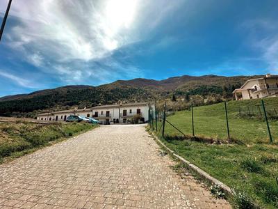 Finestra su Villalago