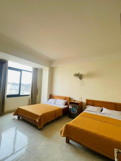 Khách sạn Trường Kiều