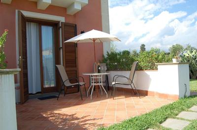 Zweizimmerwohnung 1 Mit Terrasse, Gemeinschaftspool