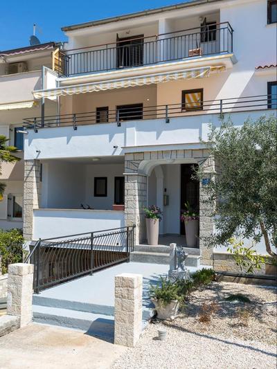 Marisan Seaview Apartment