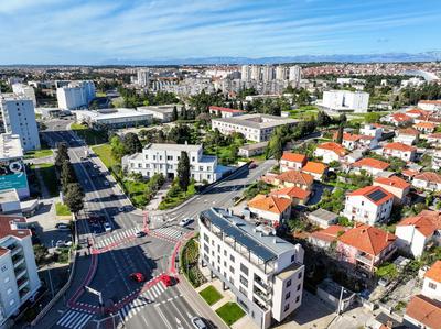 Luxury Penthouse Berin with Rooftop Terrace and Jacuzzi