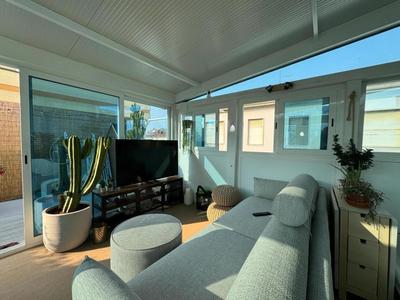 ROOFTOP-MarinaCentro-Unique-Beach-Fun-Smart-LoveApt-Train-Park