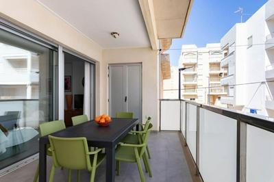 Casa particular en la playa a pocos metros del mar con garaje