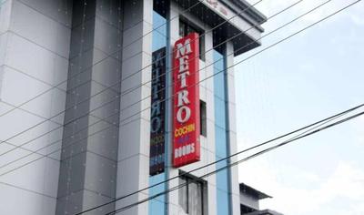 Metro Kochi Business Hotel