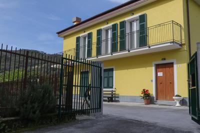 Sunny House