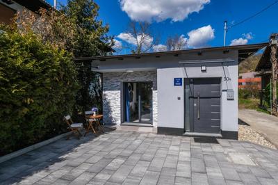Vila Kaja - self check in - free parking