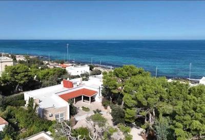 Villa Paola by the sea