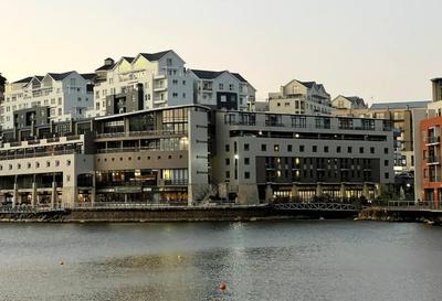 The Hippo Luxury Apartment