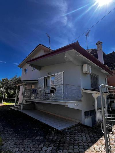 Anna's House