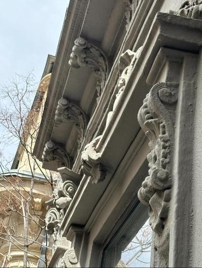 STYLISH APARTMENT OF HISTORY