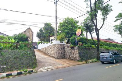 Urbanview Hotel Kusuma Garden Cianjur