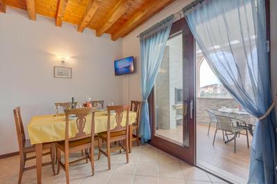 Azzurro Apartment - Happy Rentals