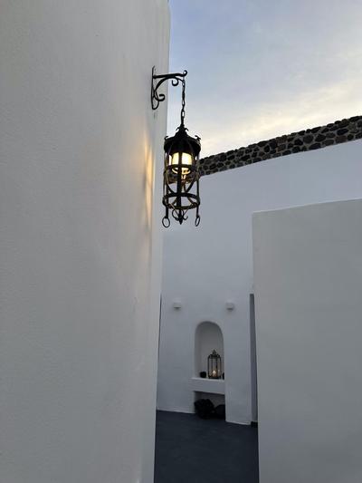 Argy's Luxury White Villa