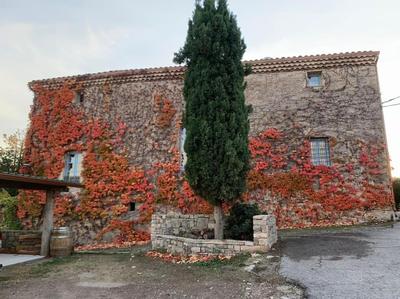 Apartamento en Casa del Siglo XVI con caballos