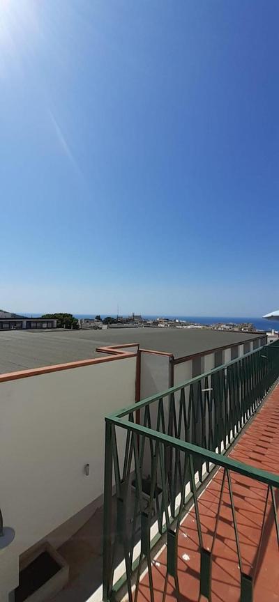 CASA PRIVATA-BACIATA DAL SOLE