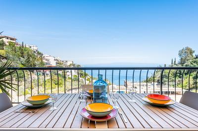Lovely Sea View Apartment - Swimming Pool