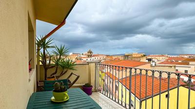 Sardinianworld-Sopra i tetti della città