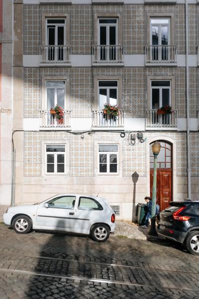 Diogo's Alcântara Apartment II by Mycelia
