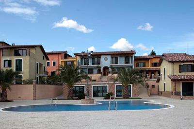 Borgo il Castello - appartamento vista piscina e mare