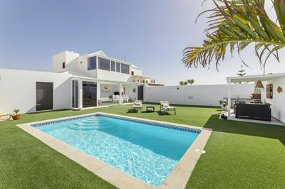 VILLA GARA